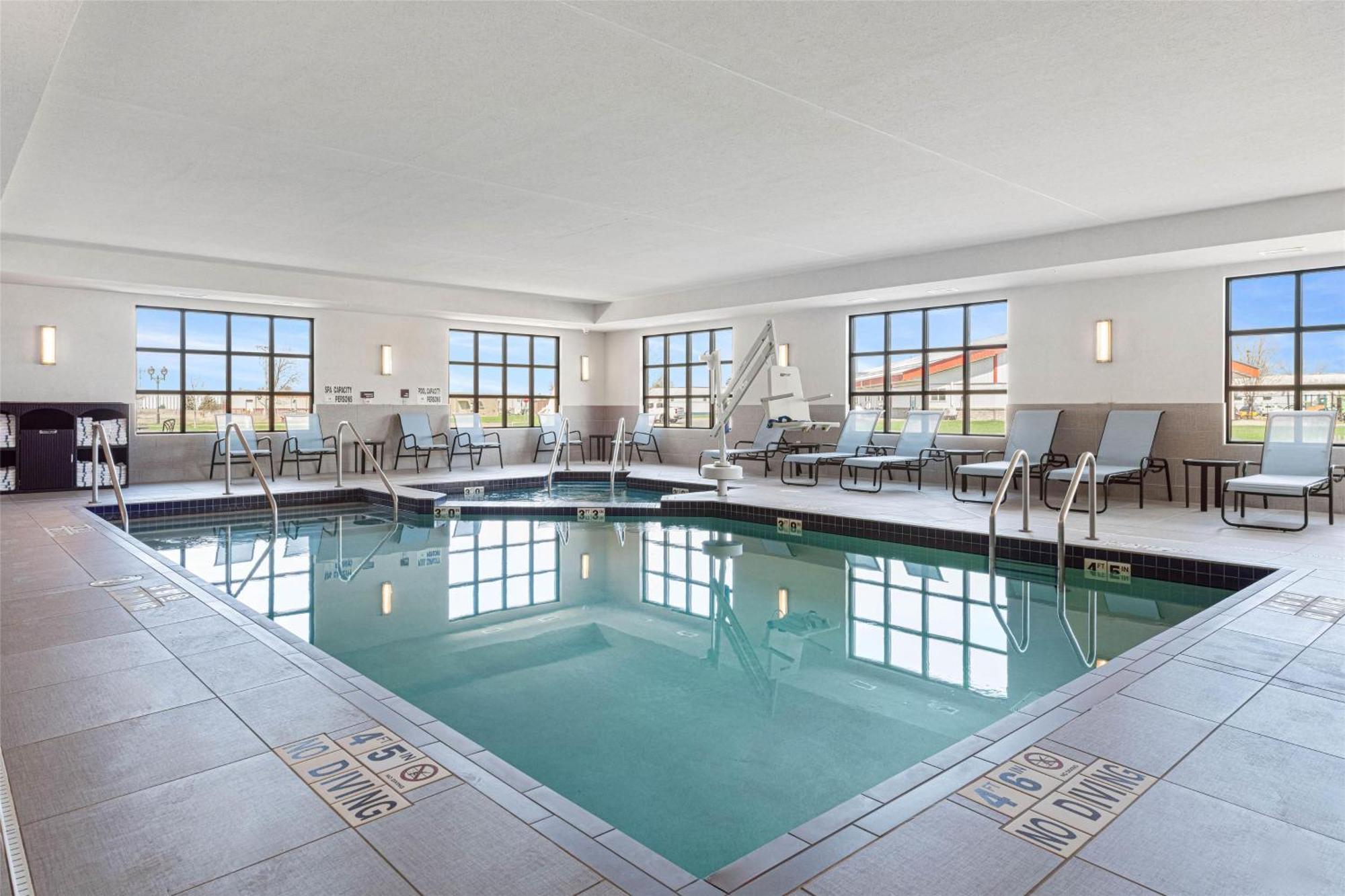 Best Western Plus New Richmond Inn & Suites Eksteriør billede